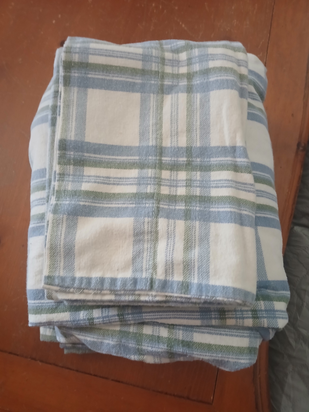 Home Accents Full Size Flannel Sheet Set